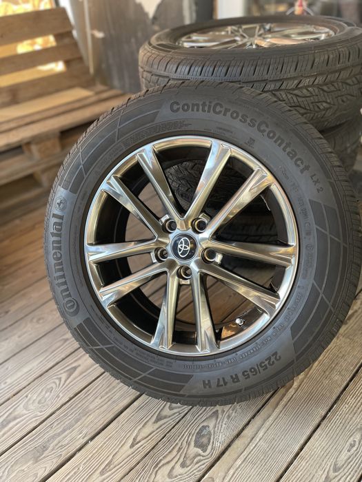 5/114.3R17 диски Toyota+шины Continental