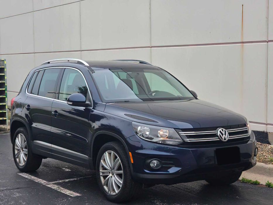 Volkswagen Tiguan Sport      2015