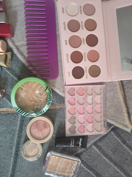 MEGA ZESTAW kosmetyków 52 szt NYX Maybelline L'Oreal Essence Bell Viki