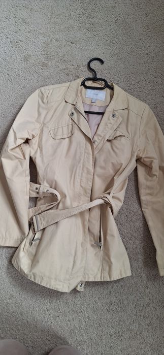 Jesienna kurtka narzutka