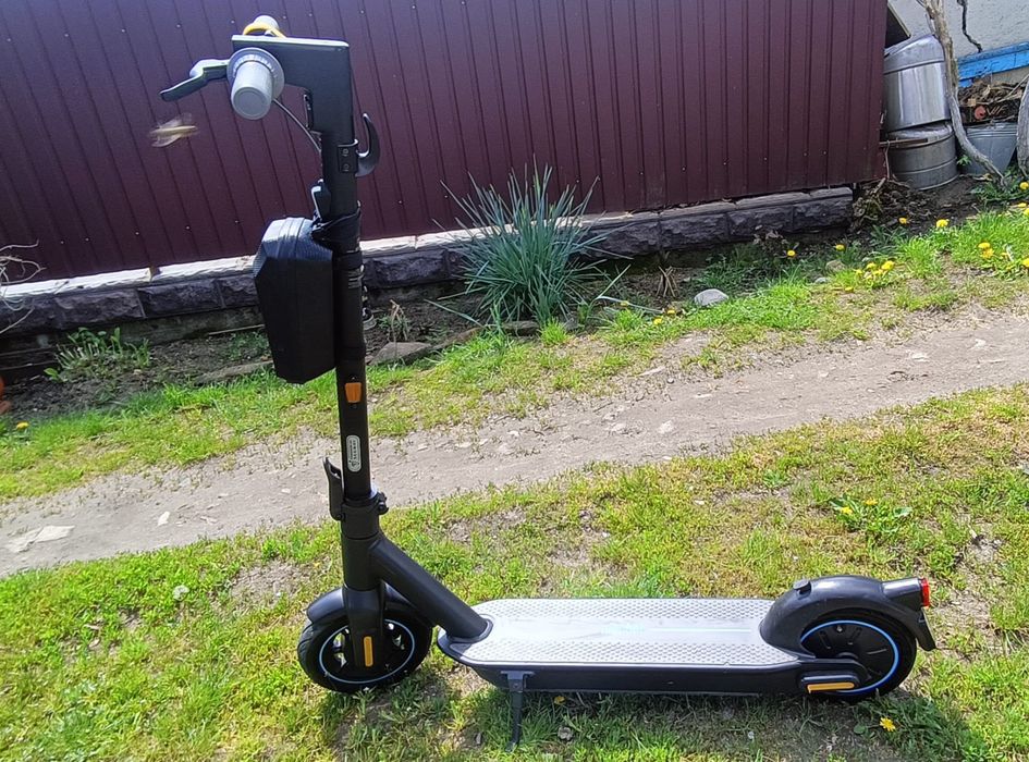 Ninebot KickScooter Max G30.Електросамокат