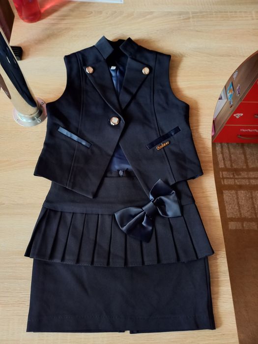 Школьная форма троечка (жилетка, юбка, брюки)
