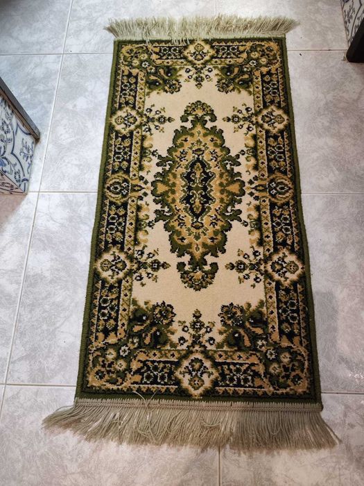 Conjunto de três tapetes de quarto