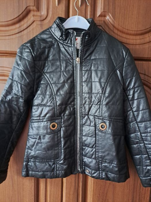 продам курточку 128