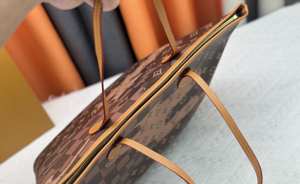 Жіноча сумка LOUIS VUITTON M26174 (60x38x23 см)