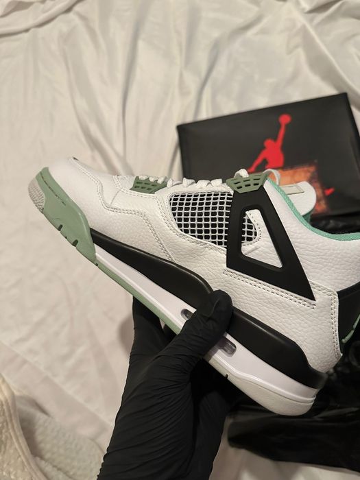 Jordan 4 Seafoam 43 e 44