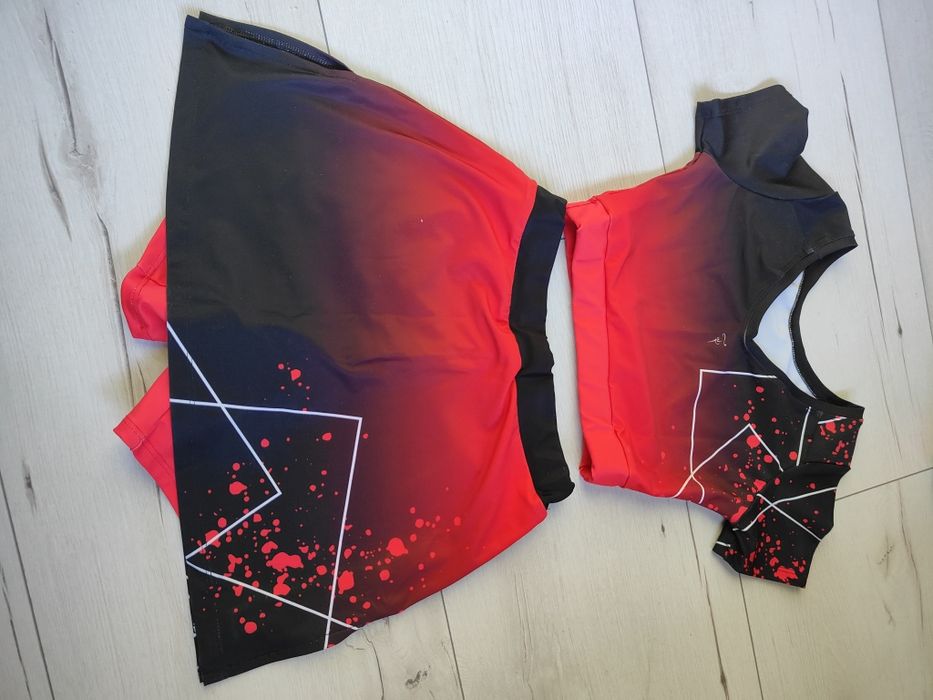 Nowy strój King Dance dla cheerleaderek / akrobatyki