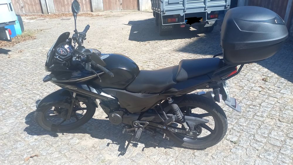 Vendo mota Honda CBF 125 de 2013