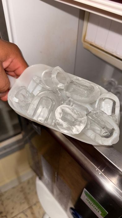 Máquina de gelo Simag 24k