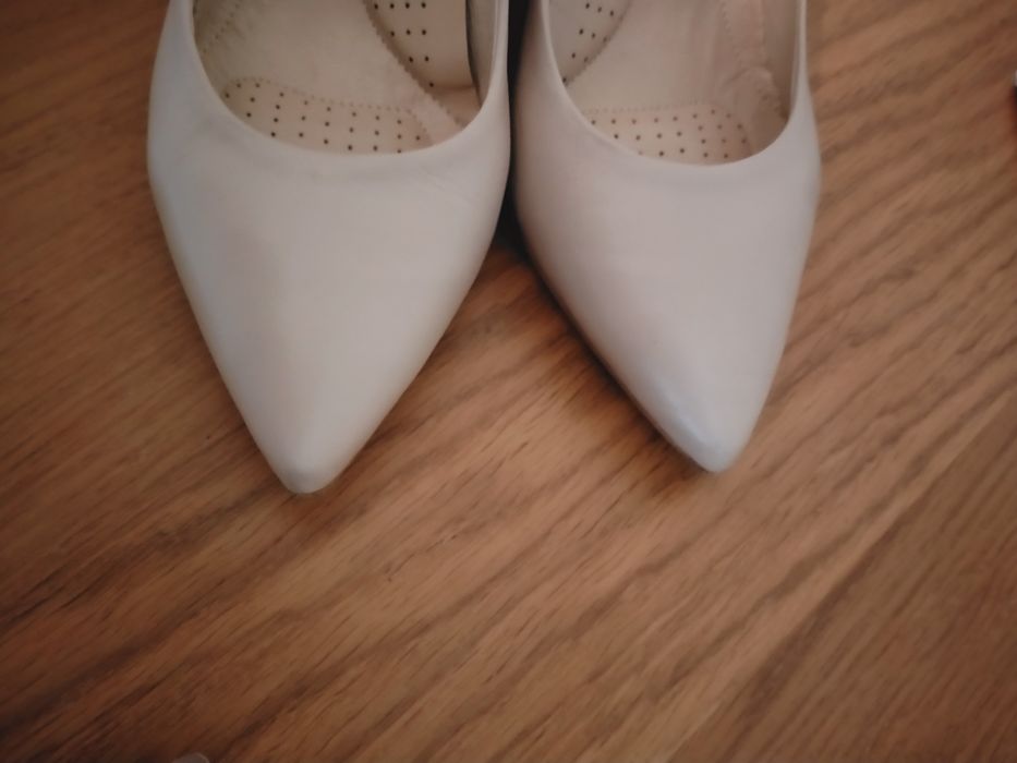 Buty skórzane beż