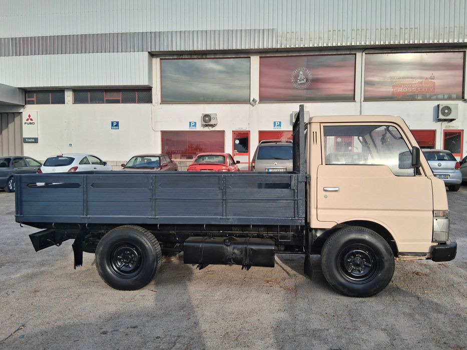Nissan Cabstar 1987