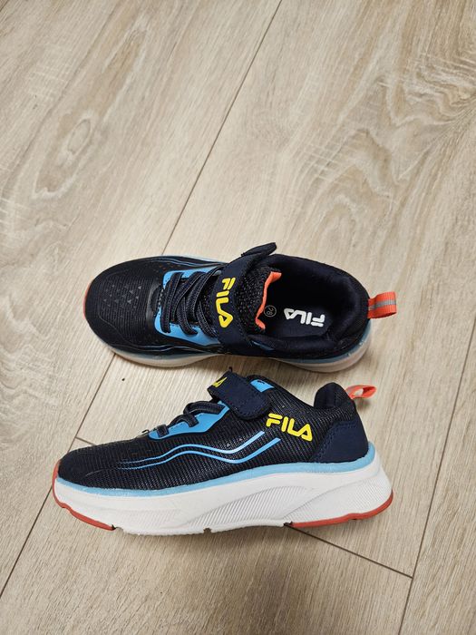 Дитячі кросівки Fila 28 розмір ,19см весна -літо