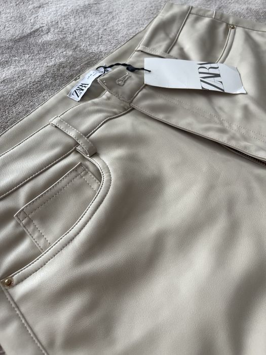 Трендові штани Zara