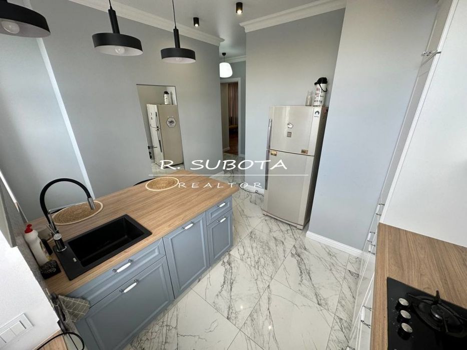 3к 70 м2 в центре Днепра по ул. Короленко парк Чкалова