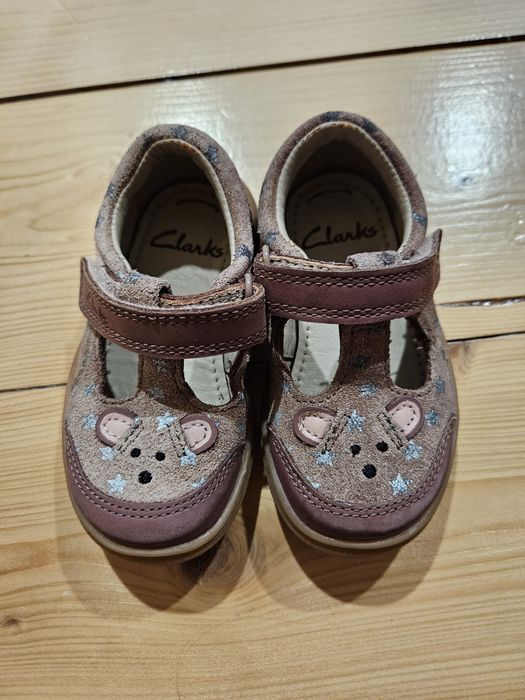 Buciki dziewczęce Balerinki Półbuty Clarks 20