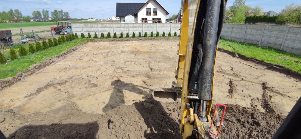 Usługi koparko ładowarką  prace ziemne piasek żwir ziemia gruz koparka