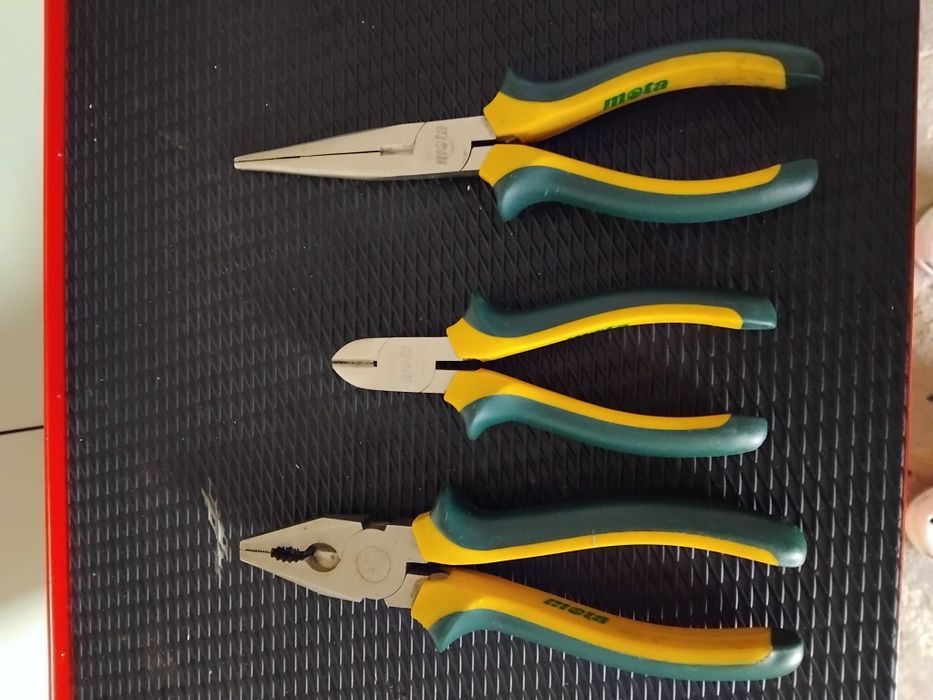 Ferramenta  usada como nova tem pouco uzo.