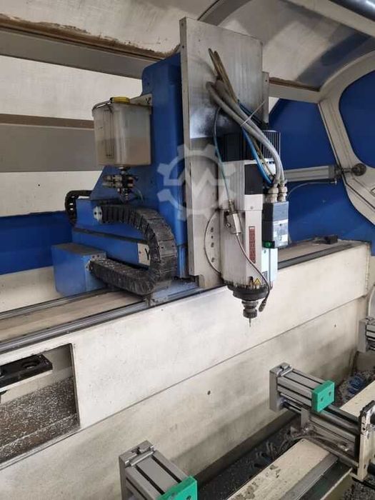 Centro trabalho aluminio Mecal MC305 plug