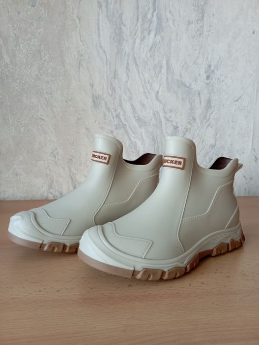 Полусапожки  резиновые 36 размер