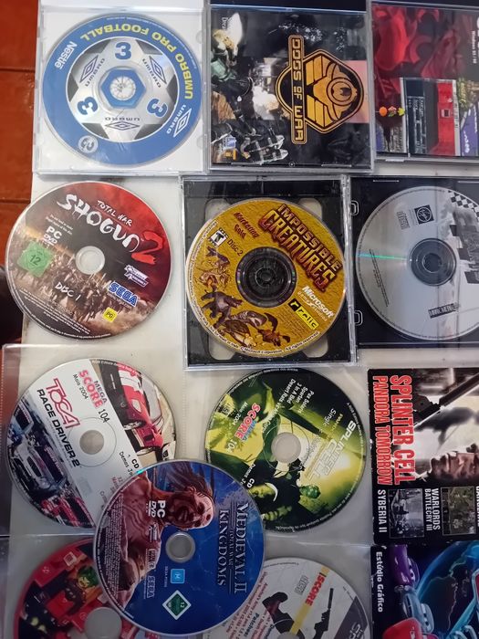 Conjunto de 33 Jogos Pc/Cds Rom Diversos