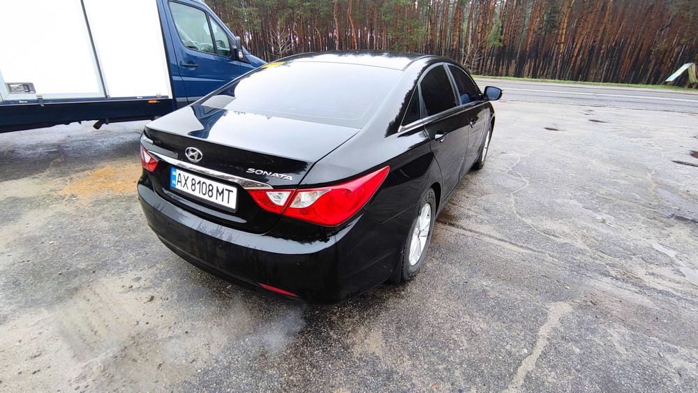 Продам Hyundai sonata YF 2.0 мех Г/Б