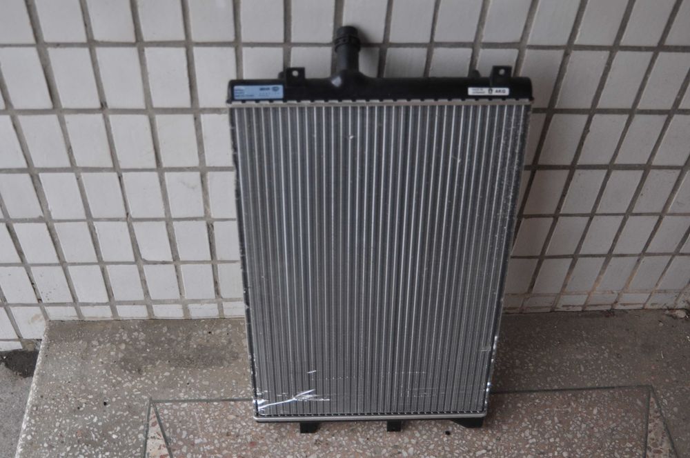vw audi skoda радиатор 8mk376774-041