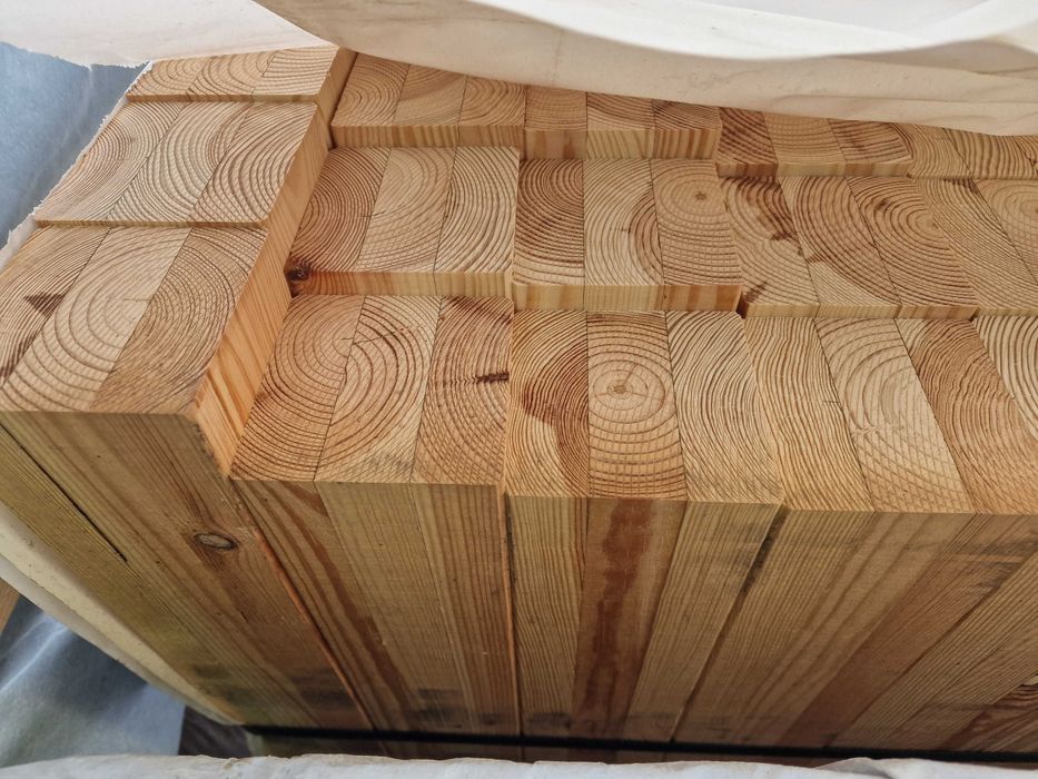 Belka | Drewno konstrukcyjne 90x90 | Drewno Klejone | BSH