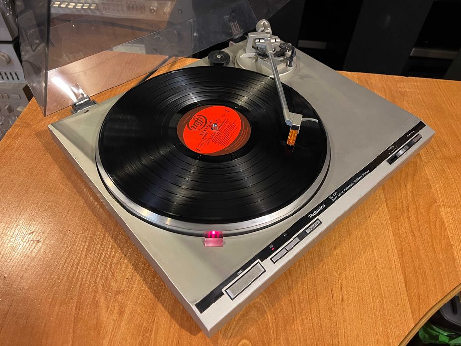 Gramofon Technics SL-Q21 Audio Room