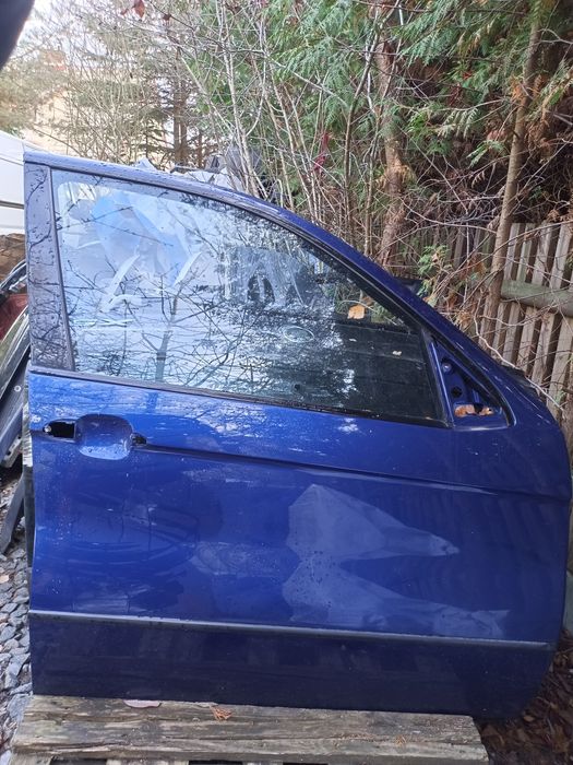 Drzwi prawy przód przednie BMW X5 e53 381 Le-mans blue