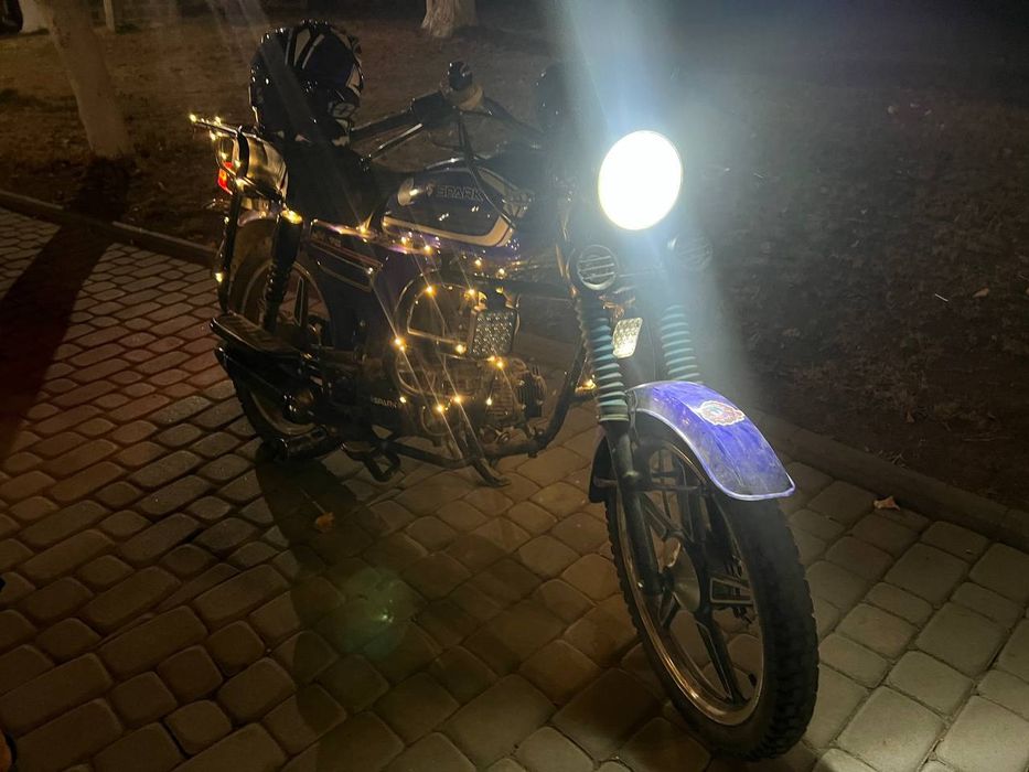 Мотоцикол спарк альфа 125 на док