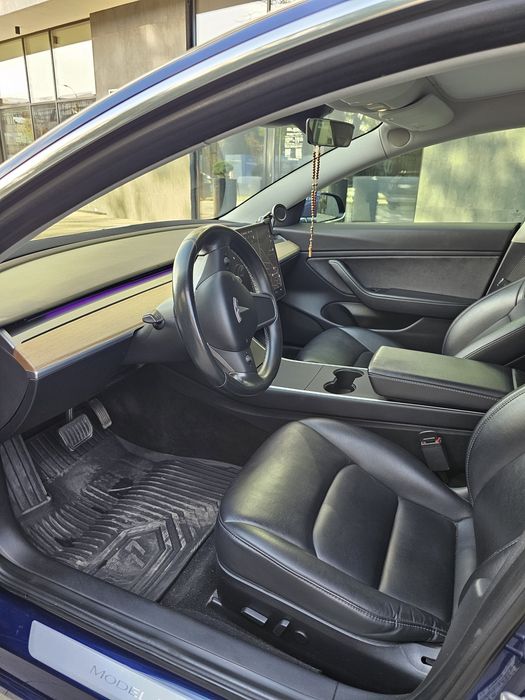 Tesla Model 3 2018