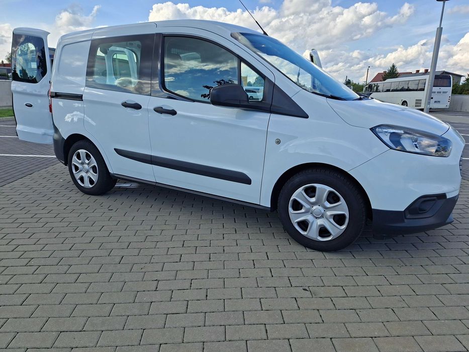 Ford Courier