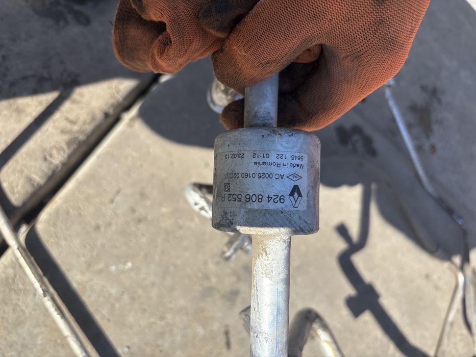 Трубки кондера Renault ,Dacia Logan MCV 1.6