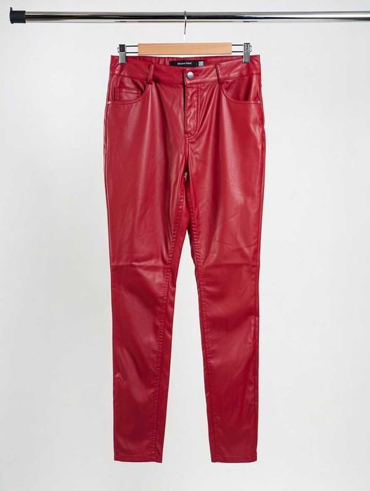 Яскраві червоні шкіряні штани 38-40