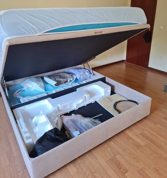 Cama 1,80x2,00 Sommier Elevatória, Colchão, Cabeceira e Arrumação