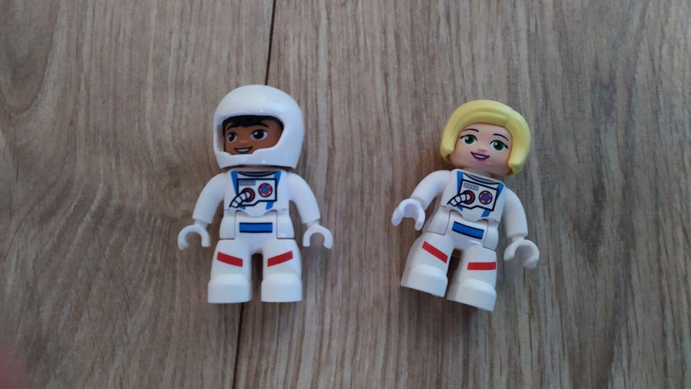LEGO Duplo 10944, statek kosmiczny, rakieta.
