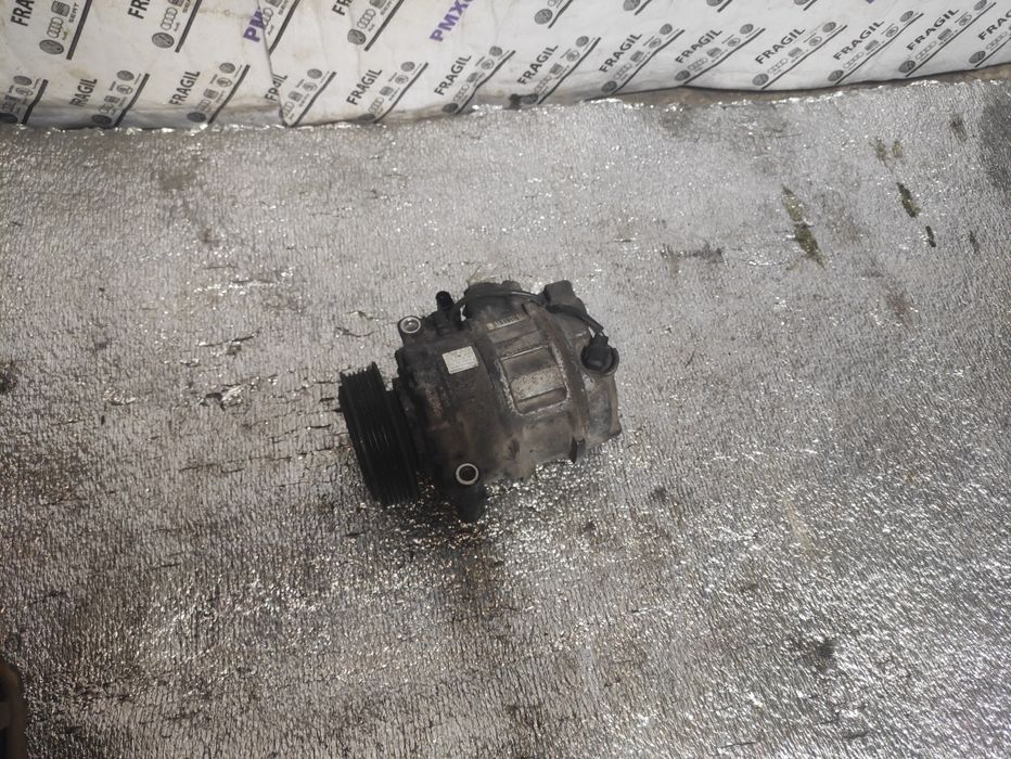 Компресор кондиціонера насос трубка VW Volkswagen Touareg NF Туарег