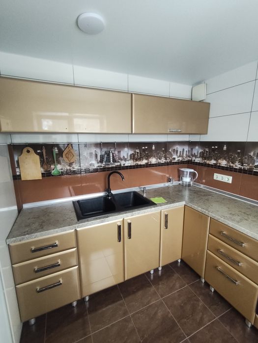 Продам 3х кім. квартиру з ремонтом, меблями та технікою Хортицький р-н