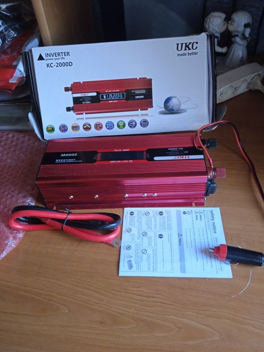 Інвертор 2000 новий