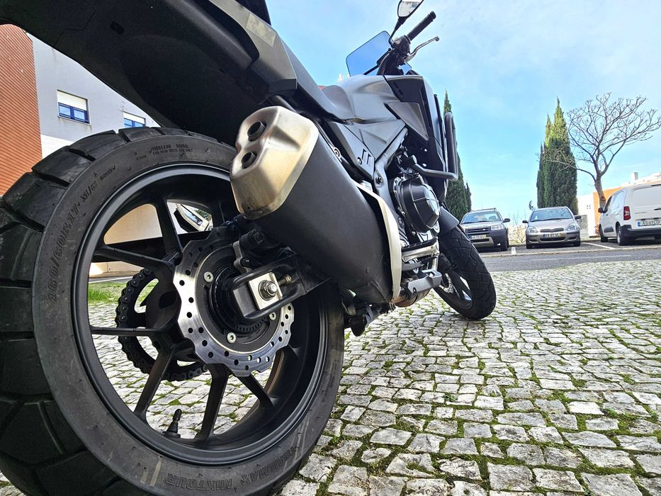 Honda NX 500 de Julho de 2024 com 11.975 kms garantia até Julho 2027