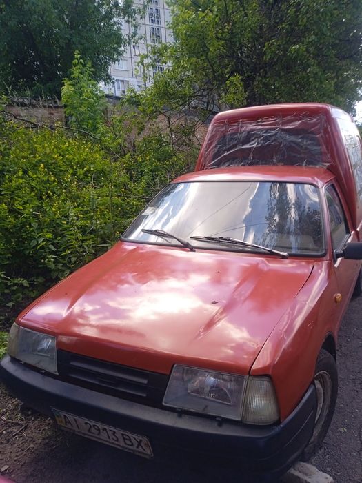 Автомобіль ИЖ 2717