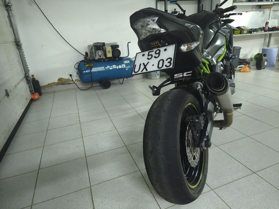 Kawasaki Z900 poucos kms + IUC pago