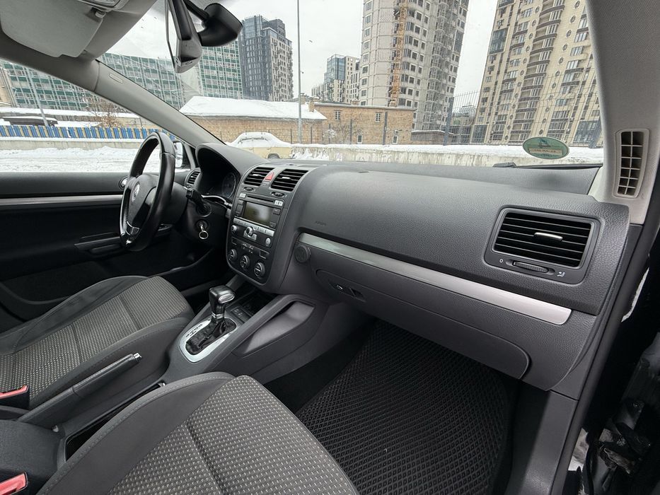 Фольксваген гольф 2,0 TDI Автомат