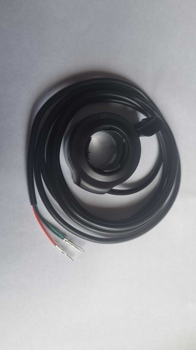 Manetka gazu kciukowa.