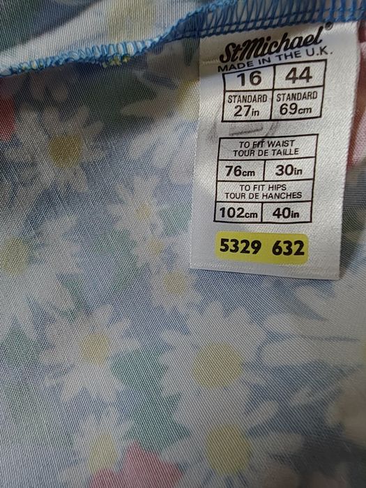 spódnica ,,łączka" z kieszeniami