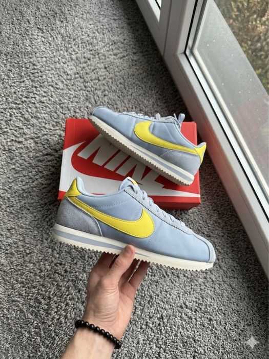 Nike cortez retro
