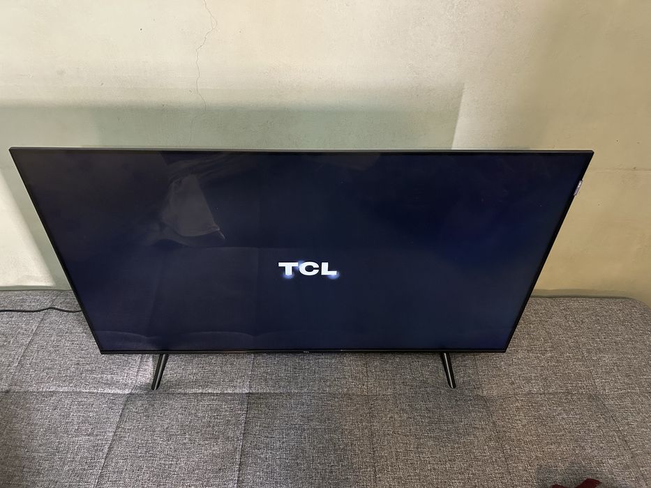 TCL 43P7K 43” 4K QLED Google TV – Como Nova
