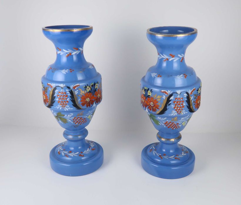 Par de Jarras em vidro antigo - 24 cm