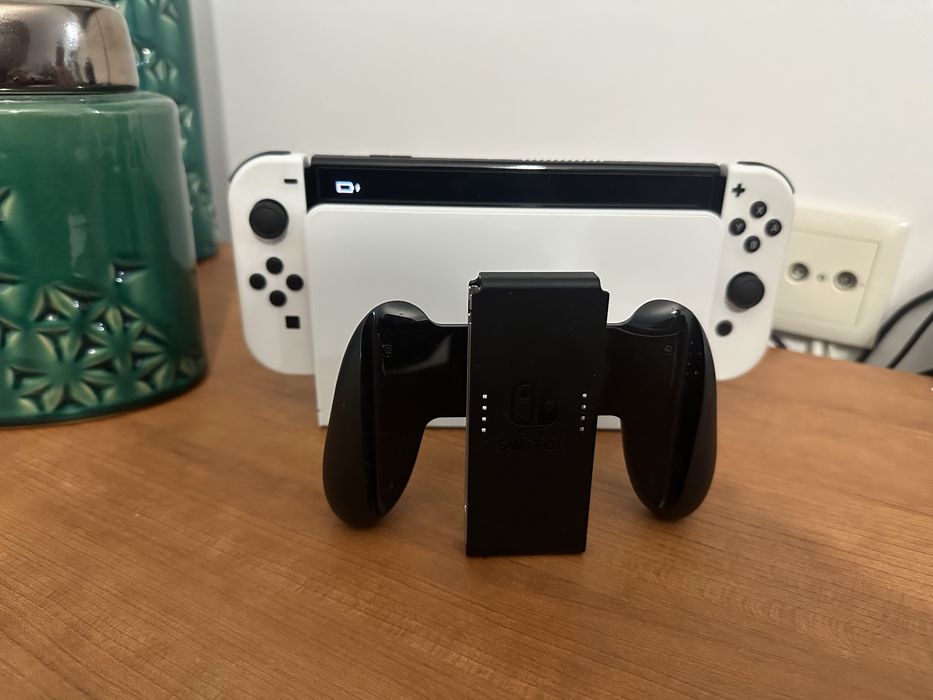 Nitendo Switch.