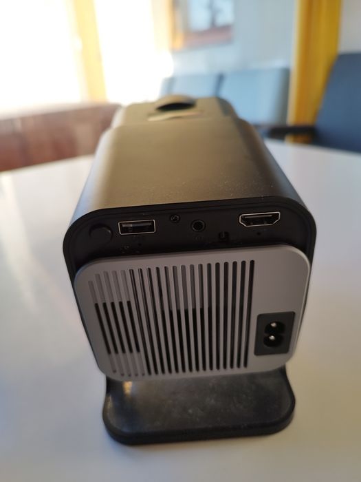 Sprzedam projektor multimedialny Android  Wi-Fi